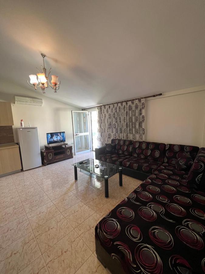 Villa House For Rent Jurgen Golem  Exterior foto